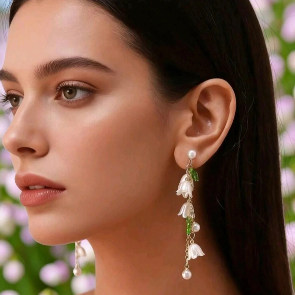 Exquisite Lily Of Valley‎ Design Earrings Elegant Style Resin Silver Plated